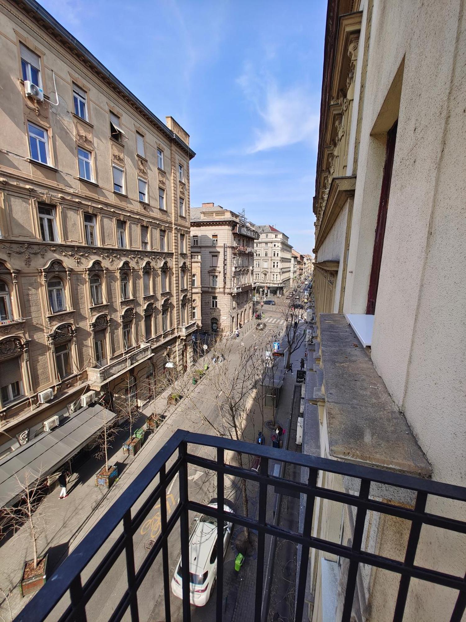 City Center 2, Cozy And Modern 2Br In The City Center Budapeste Exterior foto