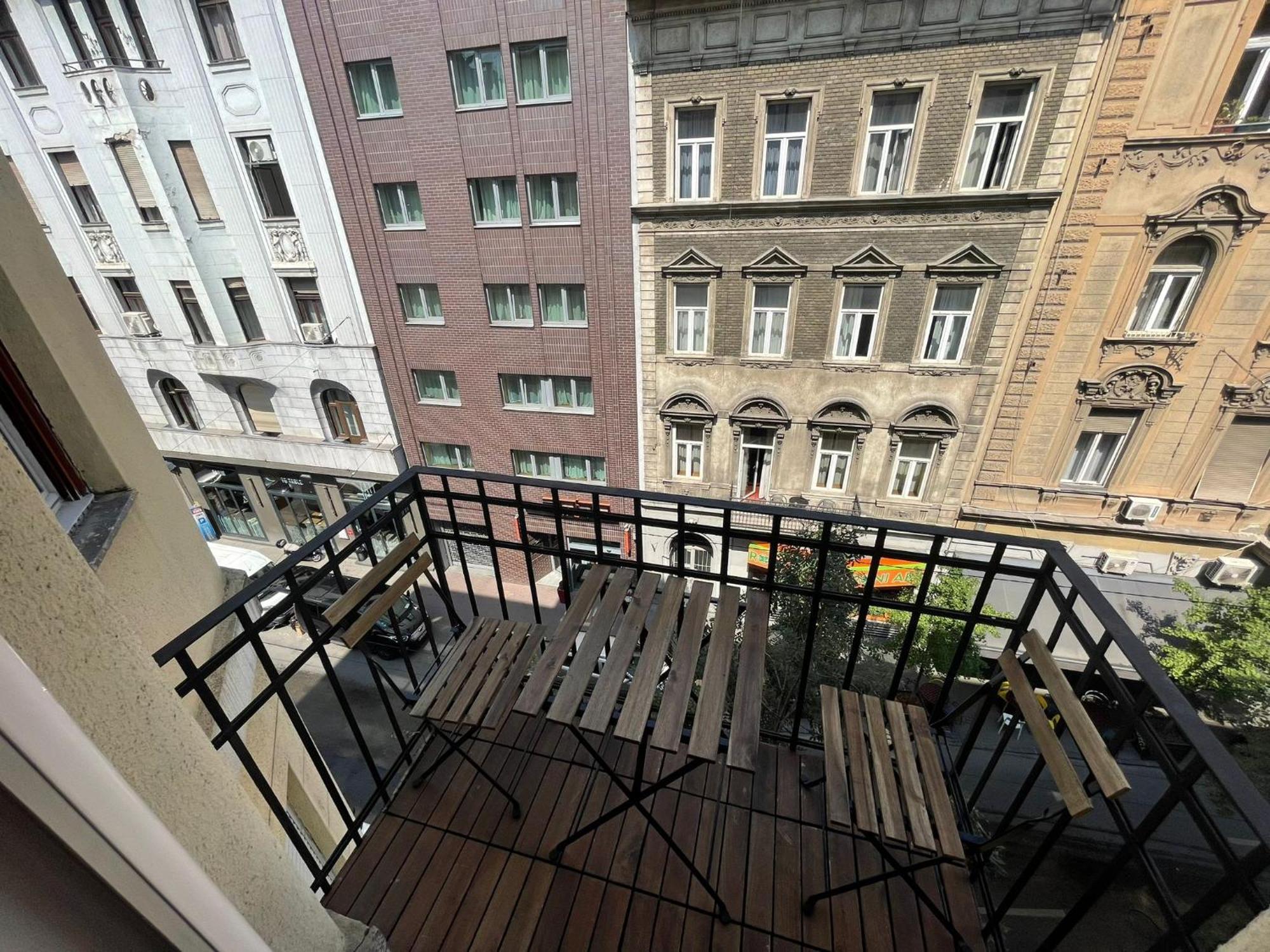 City Center 2, Cozy And Modern 2Br In The City Center Budapeste Exterior foto